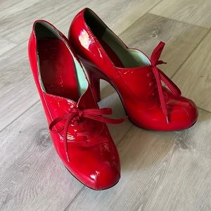 Vivienne Westwood shoes. Sz 38 but perfect for those with smaller feet 37-37.5